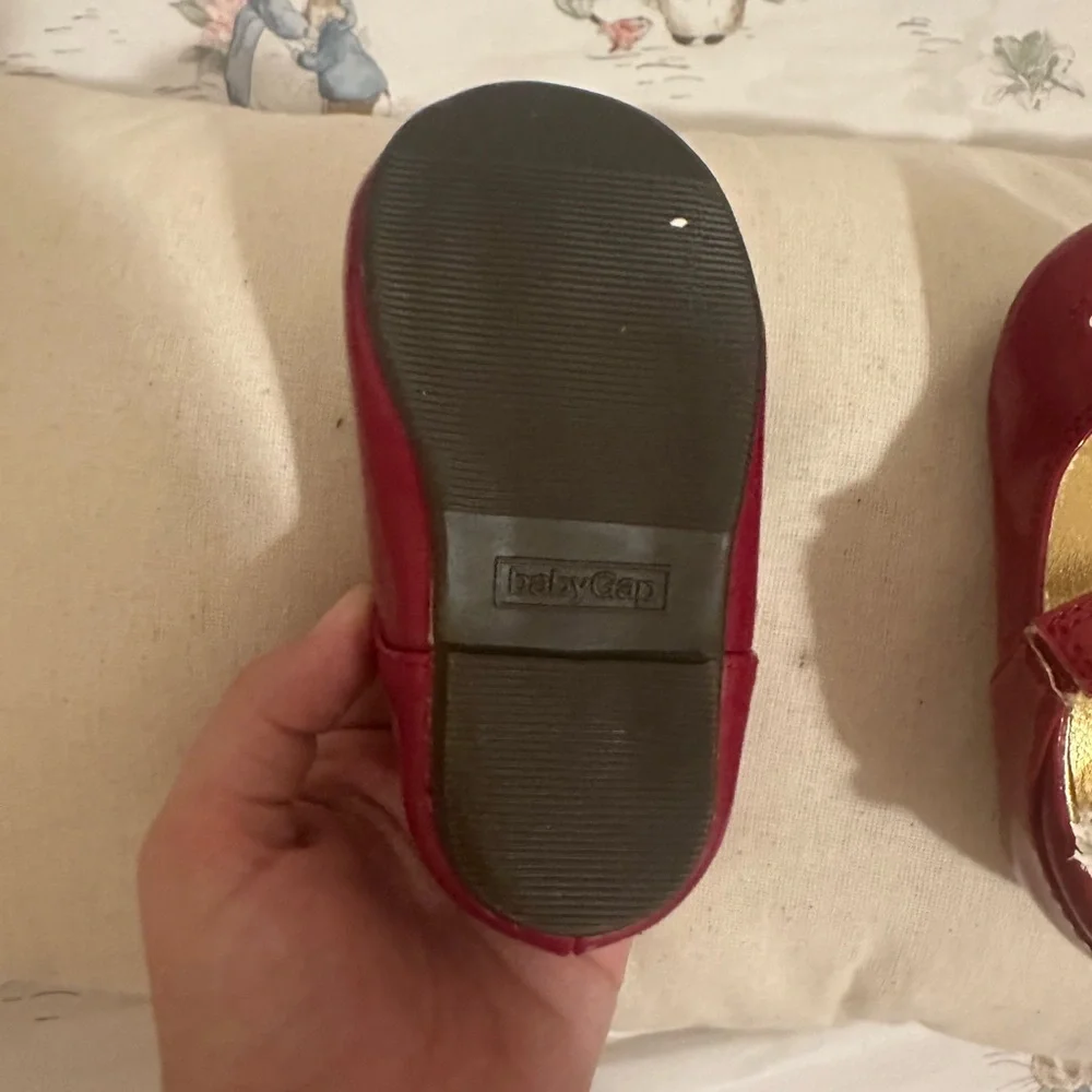 Baby Gap Red Patent Leather Oxford Flats (Infant Size 5)